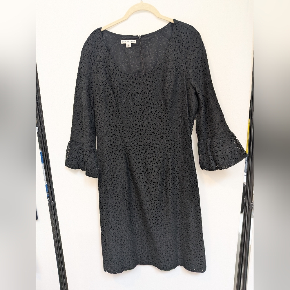 Pendleton Black Floral Lace Eyelet Bell Sleeve Shift Dress Size 12 - Picture 2 of 14